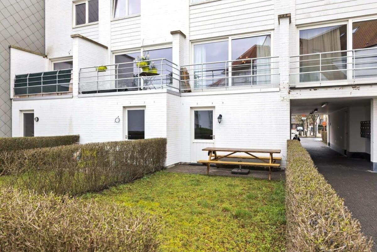 Beautiful Bel-Etage In Blankenberge Apartment Exterior photo